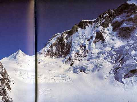 
The immense Butterfly Valley below the west ridge and Manaslu South Face - Montagnes de l'esprit book
